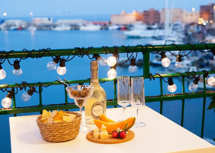 La Finestra Sul Mare Central Apartment Vista Mare